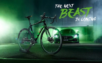 Xe đạp đua phong cách Mercedes-AMG GT R giá 188 triệu