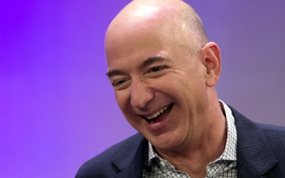 Tài sản Jeff Bezos chạm mốc 100 tỷ USD sau Black Friday