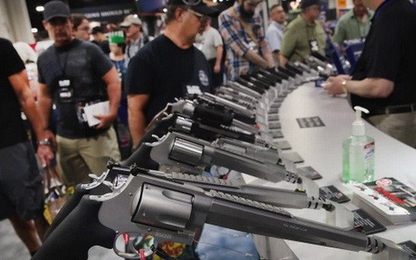 Ngành sản xuất súng đạn Mỹ và quyền lực thao túng thị trường