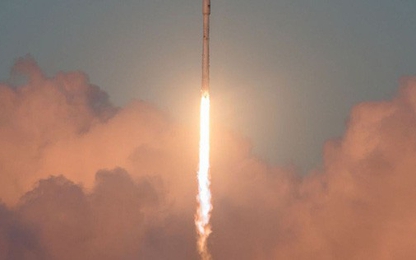 SpaceX lần đầu tiên trong lịch sử hoàn thành sứ mệnh tiếp tế cho ISS