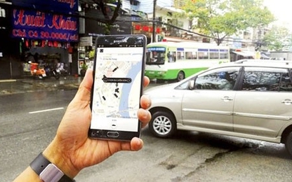 Việt Nam có thể cần một “phiên toà” để giải quyết vấn đề Uber, Grab