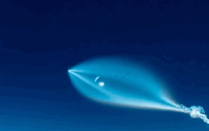 Time-lapse màn "xé toạc bầu trời" của tên lửa Falcon 9