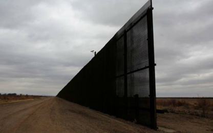 Tổng thống Trump đề xuất chi 18 tỷ USD xây tường biên giới với Mexico