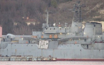 Tàu chiến Nga bị tàu hàng đâm trên biển Aegea