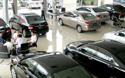Các hãng ô tô hết xe để bán: Chuyện chưa từng có ở Việt Nam