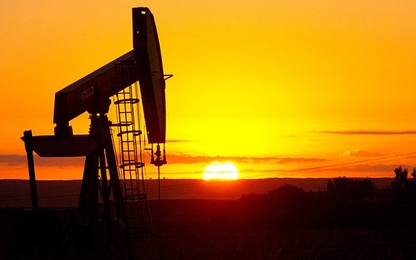 Giá dầu tăng giảm trái chiều sau dự báo của CQ Năng lượng Quốc tế