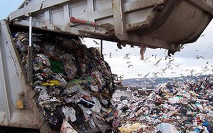 Trung Quốc ngừng nhập khẩu... rác của Mỹ
