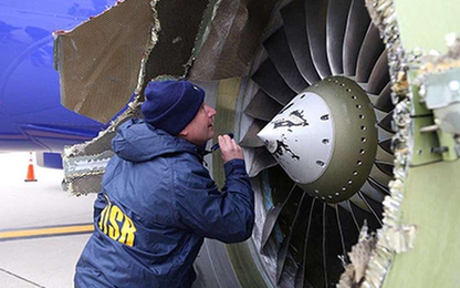 Chân dung nữ phi công cứu hơn 100 người trên máy bay nổ động cơ