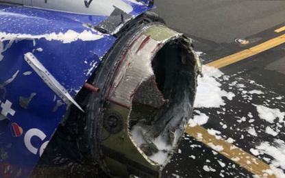 Máy bay chở khách Mỹ nổ động cơ trên không, một người thiệt mạng