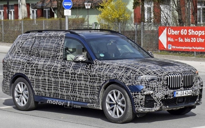 BMW dùng pha lê Swarovski trang trí cần gạt số cho SUV