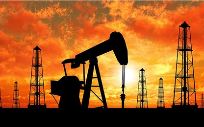 Tồn kho bất ngờ tăng, giá dầu Mỹ tiếp đà giảm