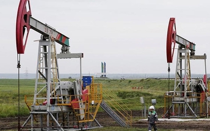 Giá dầu về đáy nhiều tuần do lo ngại nguồn cung tăng