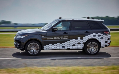 Land Rover đem khả năng vượt địa hình lên xe tự lái