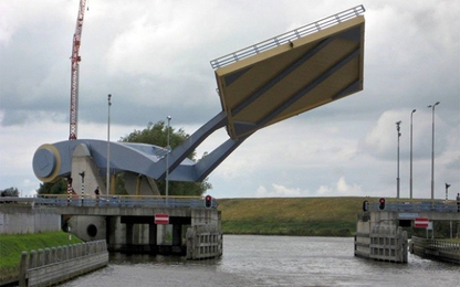 Slauerhoffbrug: Cây cầu biết bay ở Hà Lan