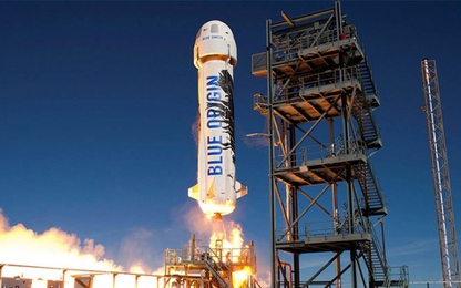 Jeff Bezos tham vọng mở dịch vụ chuyển phát không gian