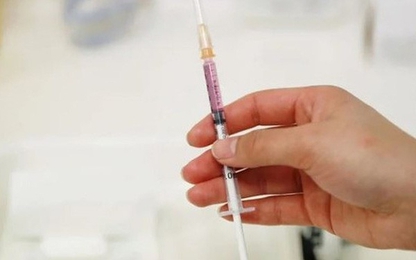Vì sao Trung Quốc liên tiếp xảy ra các vụ bê bối vaccine?