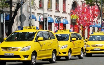 Cuộc giằng co chưa hồi kết của taxi công nghệ và truyền thống