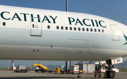 Logo trên máy bay của Cathay Pacific mất chữ, sơn lại mất vài nghìn USD