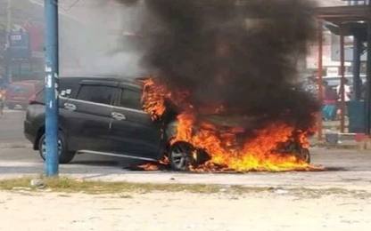 Mitsubishi Xpander bỗng nhiên cháy trơ khung tại Indonesia