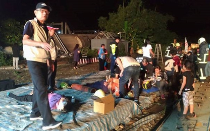 Trải nghiệm kinh hoàng của hành khách vụ lật tàu ở Đài Loan