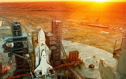 Vì sao Liên Xô từ bỏ dự án tàu vũ trụ Buran siêu việt hơn