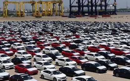 Lượng ô tô nhập khẩu tiếp tục tăng cao kỷ lục