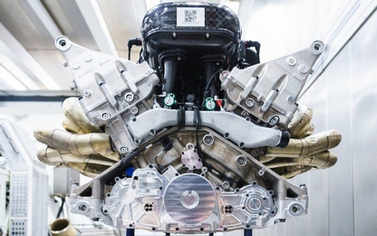 Động cơ V12 6.5L của Aston Martin Valkyrie có redline tới 11.000rpm