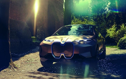 BMW cho lái thử concept Vision iNext tại CES 2019 bằng VR
