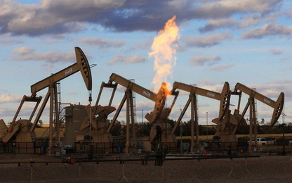 Giá dầu sụt hơn 6% trên các thị trường