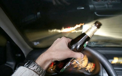 Uống rượu lái xe tại Việt Nam và các nước bị phạt thế nào?