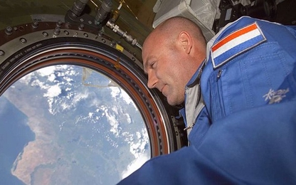 Phi hành gia lỡ gọi 911 từ ngoài vũ trụ khiến NASA náo loạn