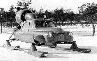 Xe ô tô trượt địa hình bằng động cơ máy bay của Liên Xô