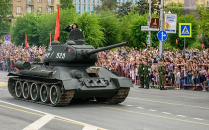 Nga mua lại dàn xe tăng huyền thoại Thế chiến II từ Lào