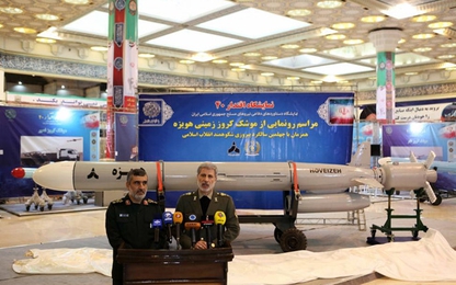 Iran công bố tên lửa hành trình tầm xa mới