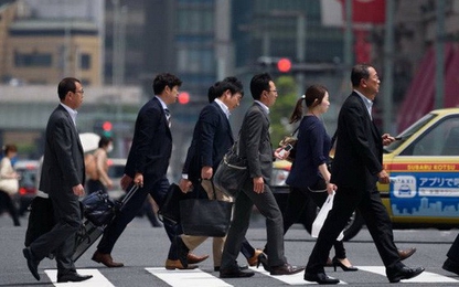 Giới chuyên gia lo kinh tế Nhật suy thoái khi thuế tiêu dùng