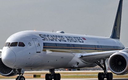 Hai chiếc Boeing 787 của Singapore bị ngừng bay do lỗi động cơ