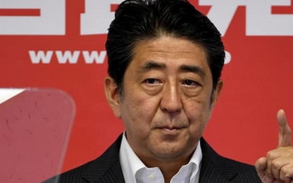 Thủ tướng Nhật Abe toan tính chính trị gì khi công bố đổi tiền?
