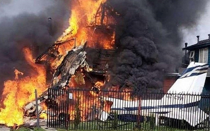 Máy bay lao vào nhà dân phát nổ ở Chile, nhiều người thiệt mạng