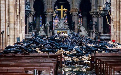 Người Pháp quyên góp gần 1 tỷ USD phục dựng Nhà thờ Đức Bà Paris