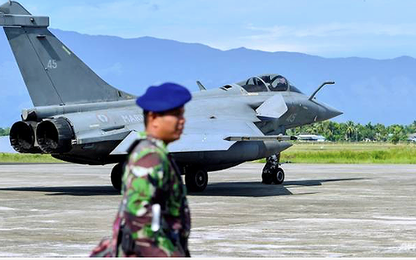 Lý do dàn máy bay chiến đấu Pháp hạ cánh khẩn cấp ở Indonesia