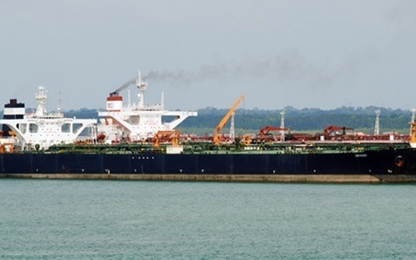 Anh gia hạn lệnh bắt giữ tàu chở dầu của Iran thêm 14 ngày