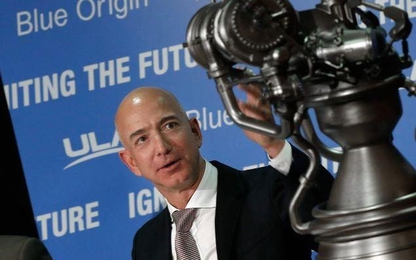 Lý do tỷ phú Jeff Bezos chi hàng tỷ USD cho công nghệ vũ trụ