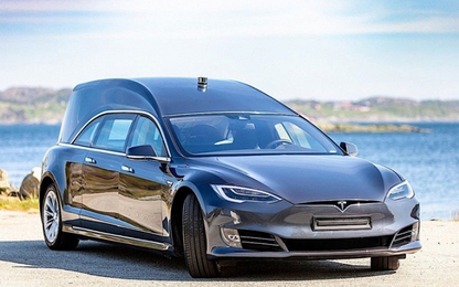 Xe tang Tesla Model S "hàng độc" chào bán tới 5,1 tỷ đồng
