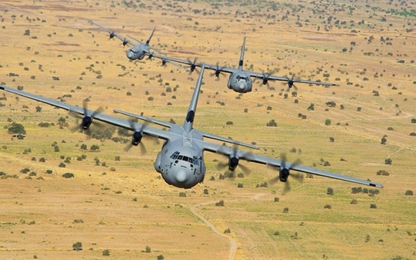 Mỹ dừng bay hơn 100 'lực sĩ' C-130 vì vết nứt bất thường