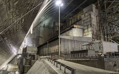 Ukraine dỡ bở "quan tài bê tông" sắp sụp đổ ở nhà máy Chernobyl