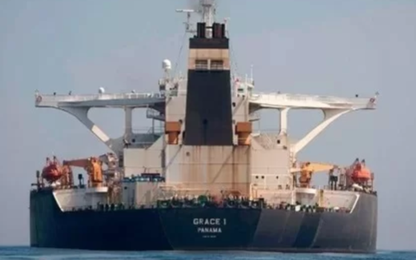 Siêu tàu dầu Iran rời Gibraltar trong đêm
