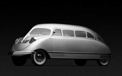 Minivan đầu tiên trên thế giới,từng là chứng nhân lịch sử trong Thế chiến 2