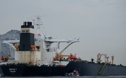 Mỹ hụt hơi rượt đuổi siêu tàu dầu Iran