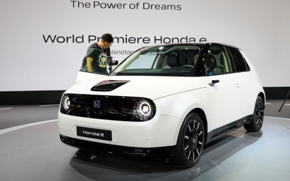 Xe ô tô điện Honda e có giá bán từ 780 triệu