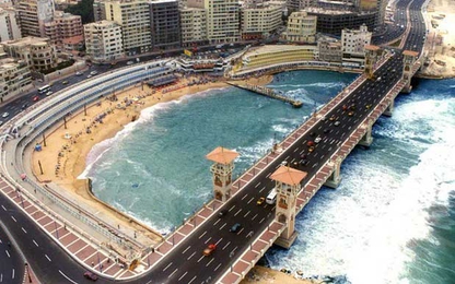 Nước biển dâng đe dọa nhấn chìm thành phố cảng Alexandria của Ai Cập